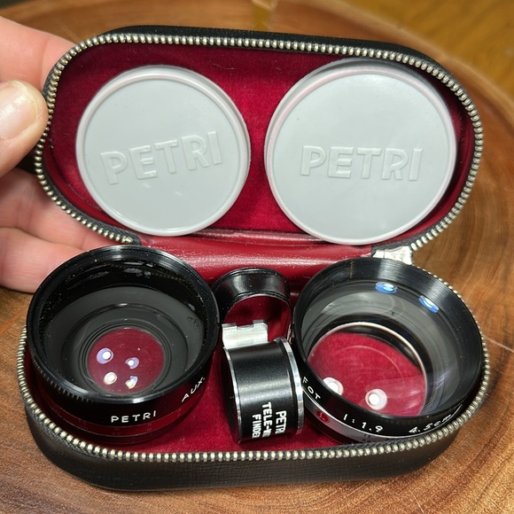 PETRI 1.9 Color Corrected Super Camera w/ Aux Lens Set & Original Case - Working - Picture 12 of 16